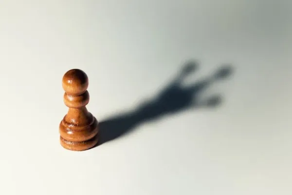 Confiar en alguien: 10 Señales para no hacerlo 9 confiar en alguien señales por las que no confiar condianza neurita blog de psicologia
