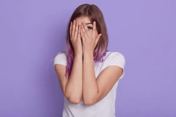 Por qué hay personas que evitan el contacto visual, que no miran a los ojos